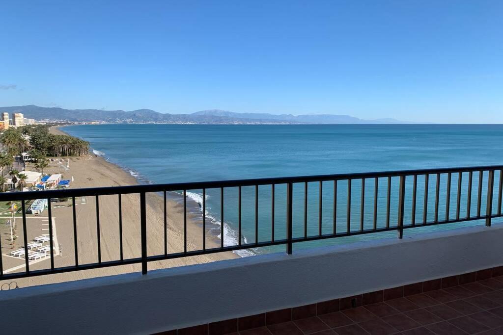 Amazing Frontline Sea Views Studio Apartment Castillo Del Vigia Torremolinos Extérieur photo