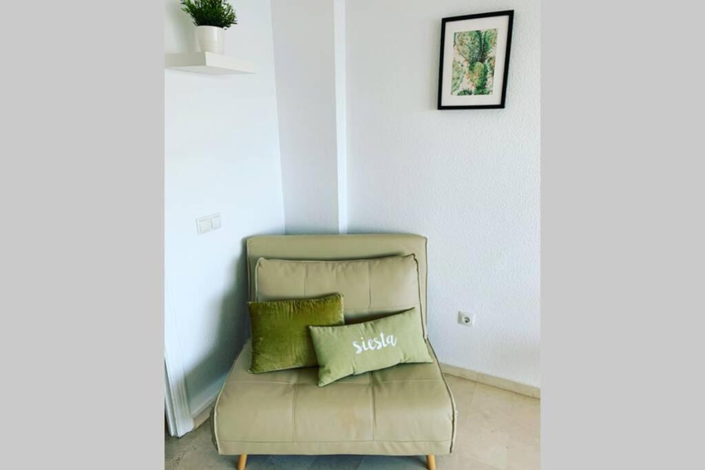 Amazing Frontline Sea Views Studio Apartment Castillo Del Vigia Torremolinos Extérieur photo