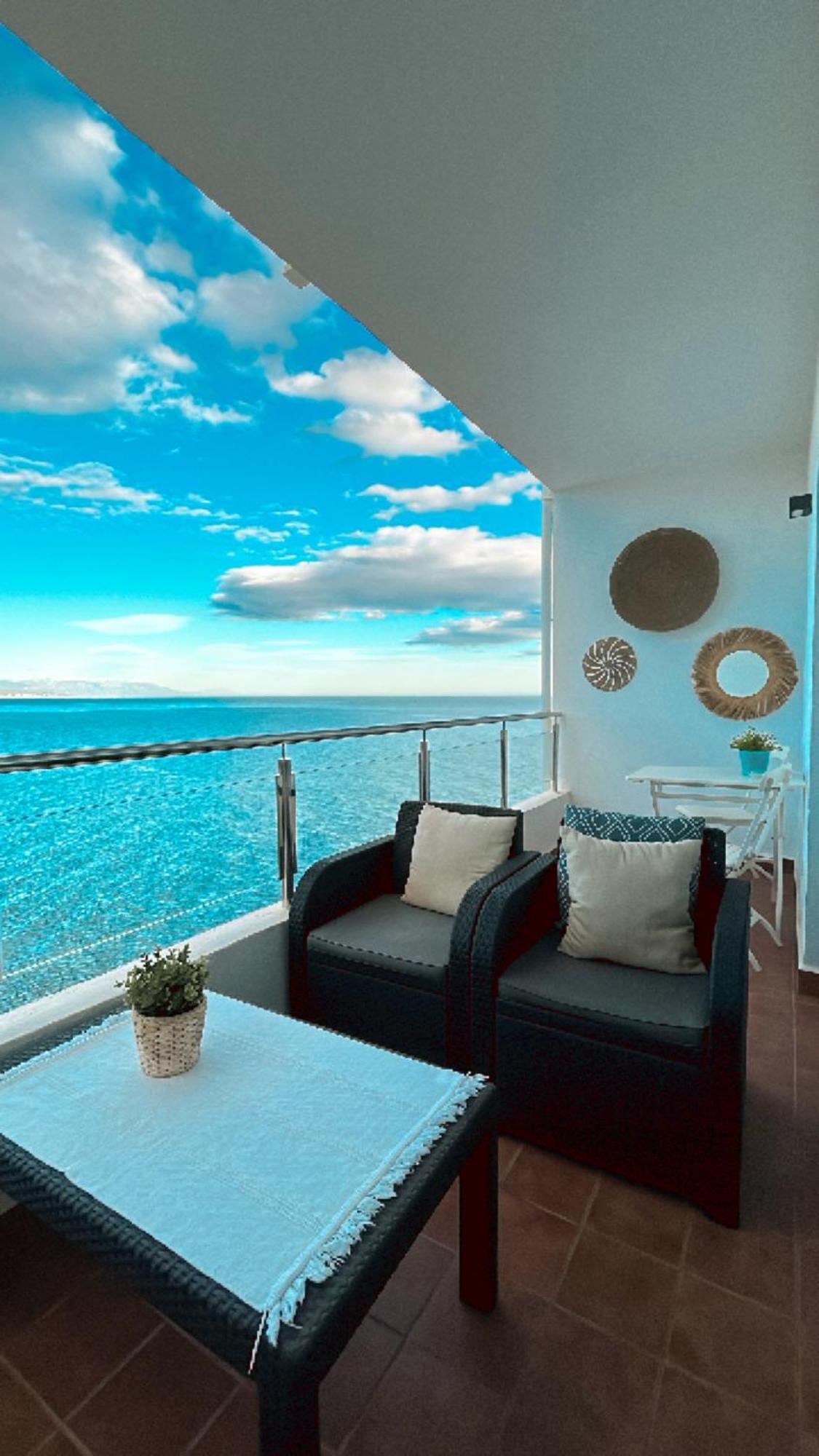 Amazing Frontline Sea Views Studio Apartment Castillo Del Vigia Torremolinos Extérieur photo
