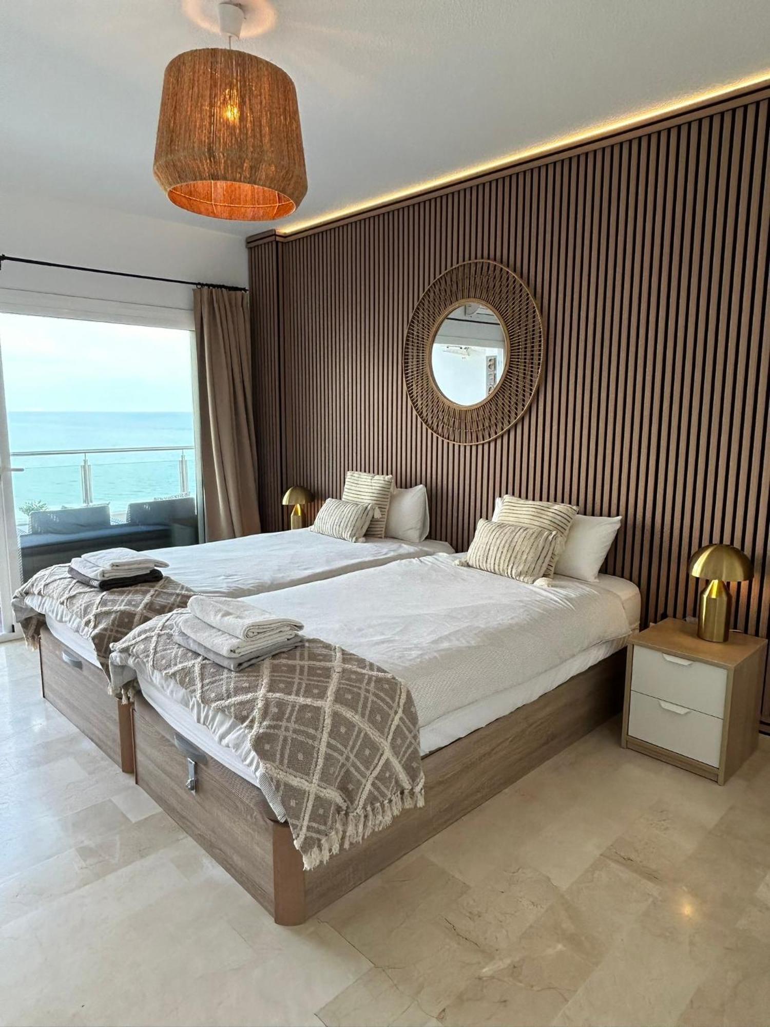 Amazing Frontline Sea Views Studio Apartment Castillo Del Vigia Torremolinos Extérieur photo